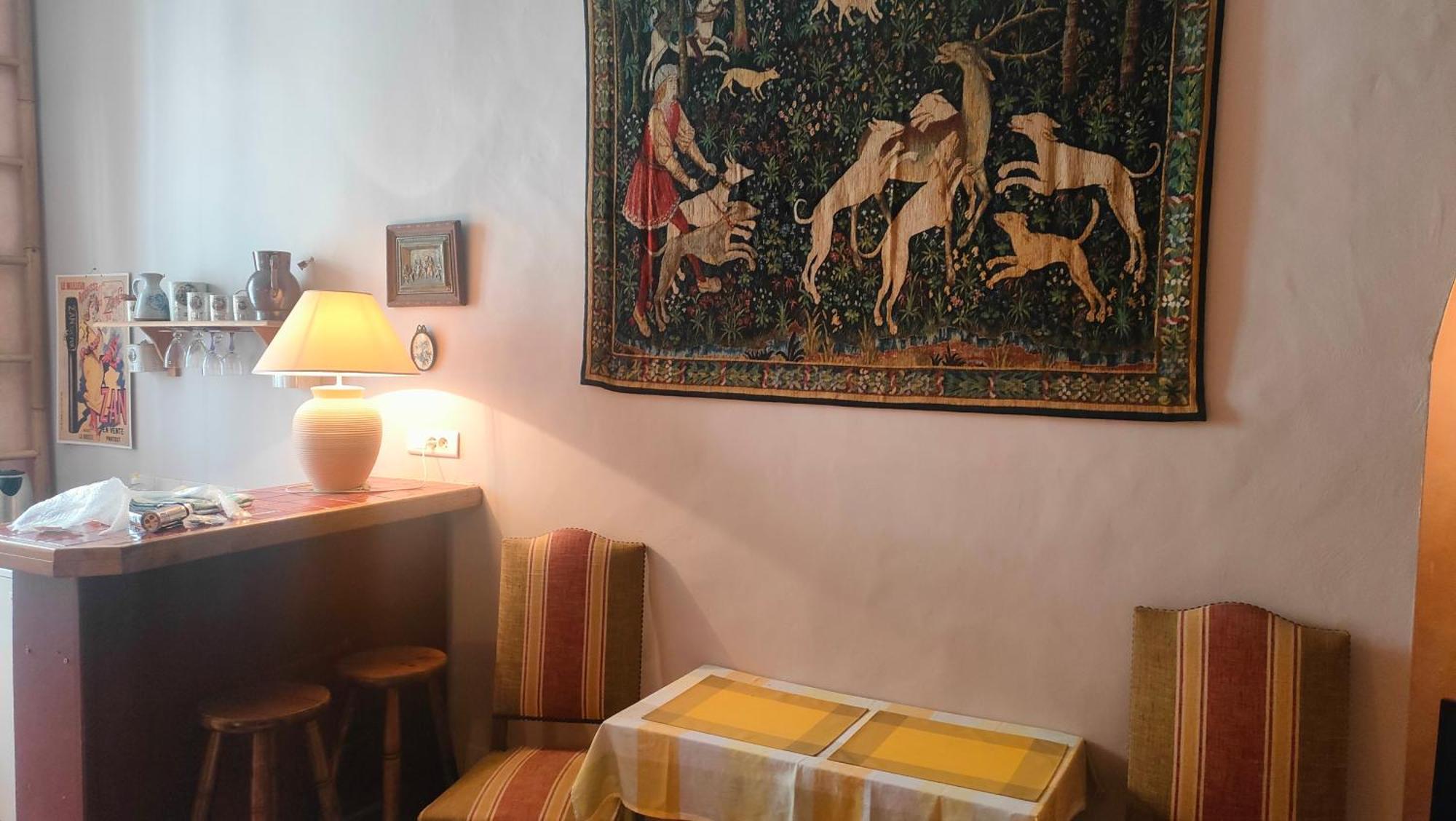 Tresor Apartment Uzes Luaran gambar